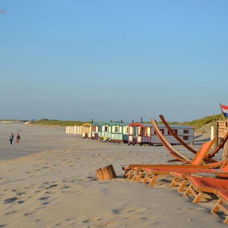 Unique Bungalow On The Dunes At Only 700 M From The Beach с-Гравензанде Екстериор снимка